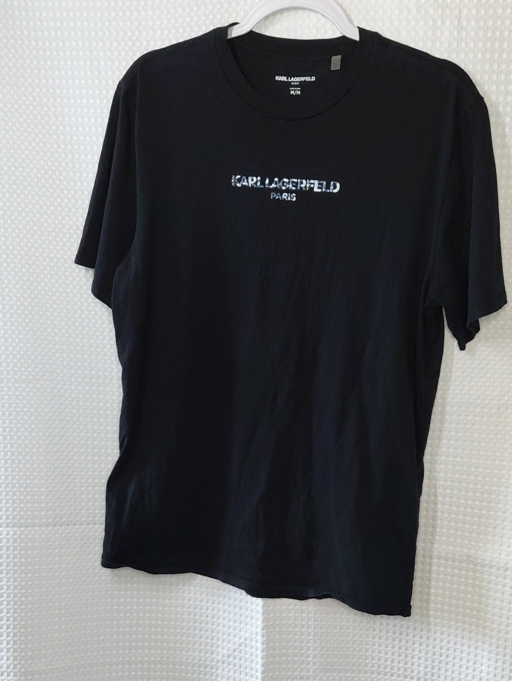 Karl Lagerfeld Paris T Shirt Black Blue Camo Letters Mens M 100% Cotton